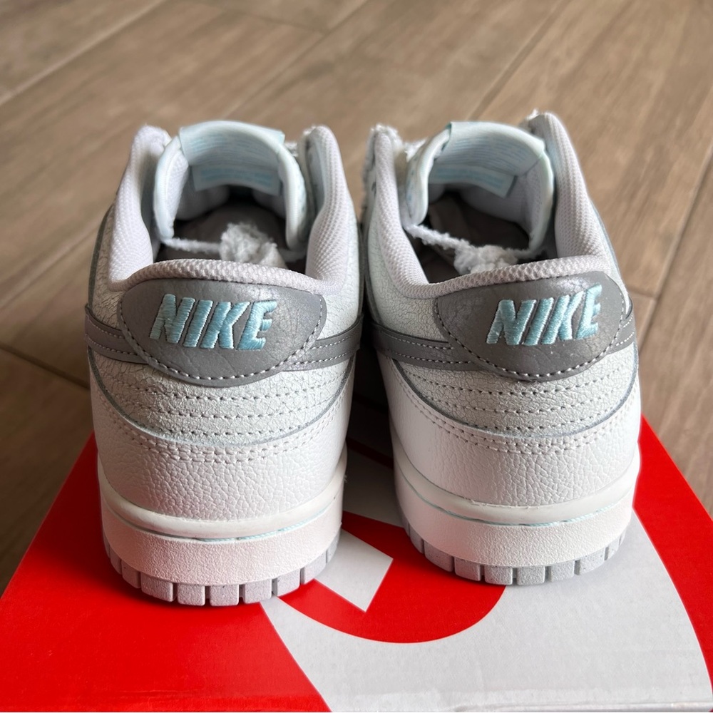 Nike Dunk Low SE - Picture 7 of 8